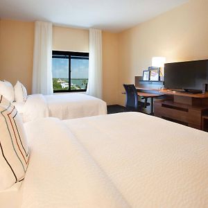 Chambre Accessible aux Personnes à Mobilité Réduite Lit Queen-Size